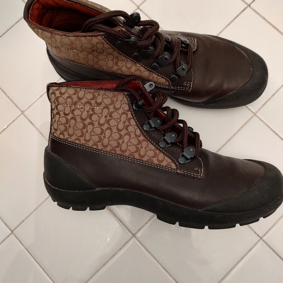 Coach leather and canvas logo booties size 7M EUC - Picture 8 of 10